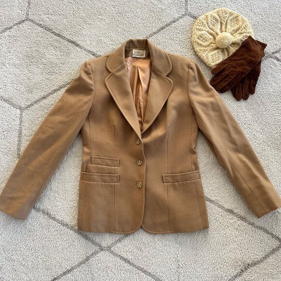 Vintage 70s/80s Cream Wool Knit Hade Made in Ireland Hat and Fringe Scarf Set - Picture 2 of 7